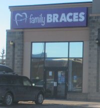 Store front for Family Braces Orthodontist